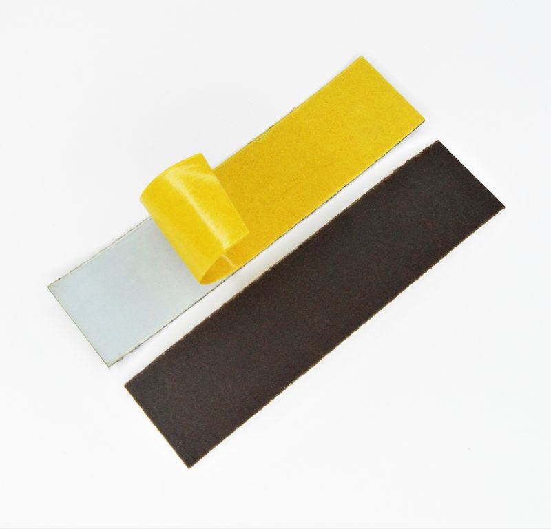 strisce abrasive in tela corindone adesive psa autoadesive mm. 30 x 135 p 220 a