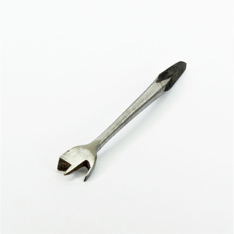 punta per legno mecchia a 3 punte tipo irwin Ø 14 x 110 mm. codolo quadro