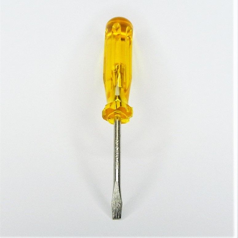 cacciavite - giravite 5 x 1 x 75 punta piana - a taglio manico in materiale antiurto isolato fino a 10.000 volt col. giallo